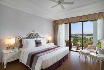 هتل Wyndham Grand Phu Quoc