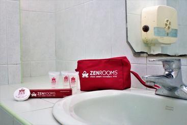 هتل Zen Rooms Vest Grand Suites Bohol