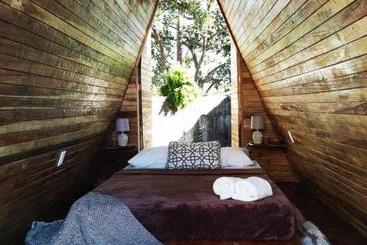 تختخواب و صبحانه Airport Traveler S Home