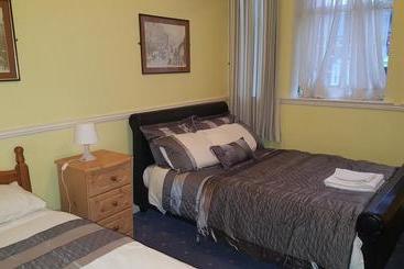 تختخواب و صبحانه Addison Lodge