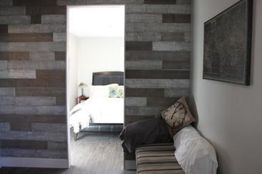 تختخواب و صبحانه Huckleberry Cottage