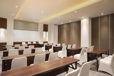 فندق Four Points By Sheraton Manado