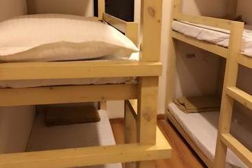 هاستل Bollywood Bed & Breakfast