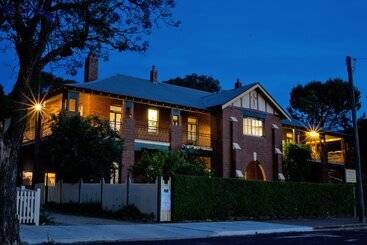 Bed and Breakfast Old Parkes Convent