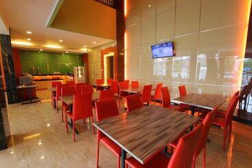 فندق Maleosan Inn Manado