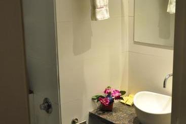 Mango Hotels Tansha Regal