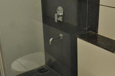 Mango Hotels Tansha Regal