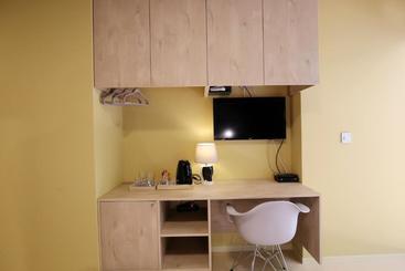 هتل Kai Boutique Studio & Rooms