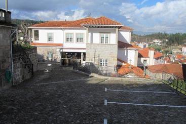 هتل Solar Da Capela