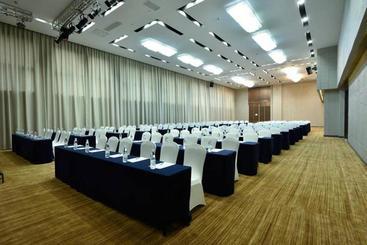هتل Ramada Wuhan Jianghan