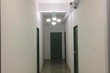 هاستل Siri Krabi