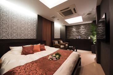 هتل Sulata Obihiro Adult Only