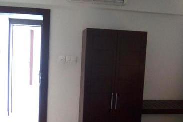 هتل Lalitha Inn