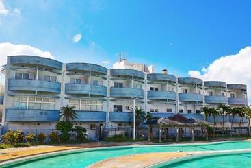 هتل Sports Lodge Itoman