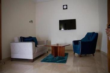 هتل Hôtel Résidence Christy
