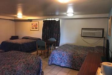 مُتل Hwy Express Inn & Suites