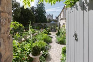 تختخواب و صبحانه Villa Cambette
