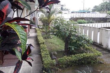 هتل Ecologico Riverside