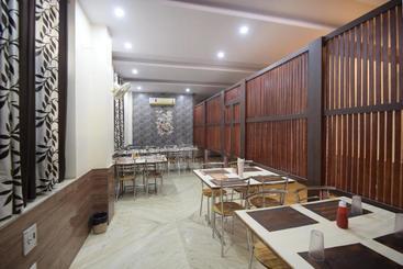 هتل Sky Inn