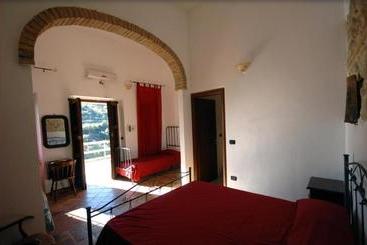 B & B Stillachiara
