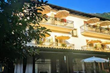 هتل Albergo Al Pescatore