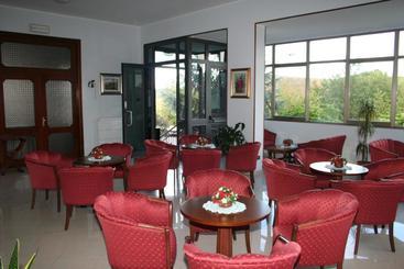هتل Albergo Esperia