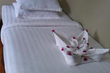 هتل Baobabed Hostel Bagan@ Bagan May