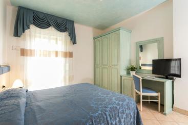 Hotel Elpiro