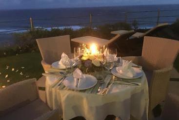 استراحتگاه Indigo Dream Surf & Holiday Retreat