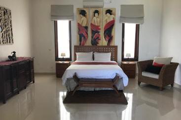 استراحتگاه Indigo Dream Surf & Holiday Retreat