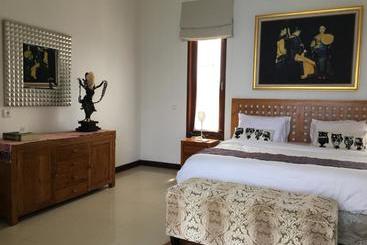 استراحتگاه Indigo Dream Surf & Holiday Retreat
