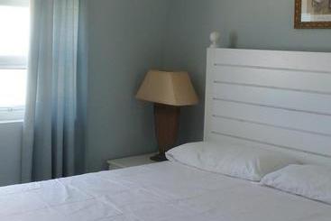 استراحتگاه Tyne Beach Terrace Apartments