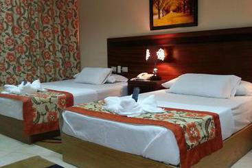 Tolip Inn Resort Fayed
