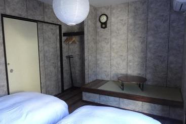 هاستل Maisan Chi Guesthouse & Cafe