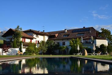 مبيت وإفطار Ebnerhof