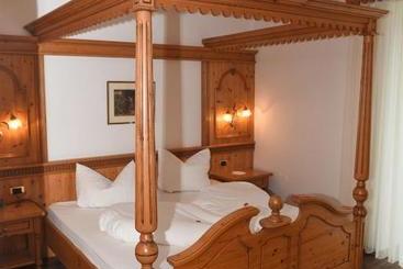 تختخواب و صبحانه Ebnerhof