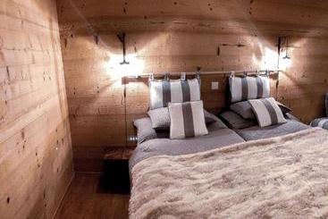 تختخواب و صبحانه Chambre Privãƒæ’ã‚â©e Avec Cuisine Et Salle De Bain Dans La Chambre, Winoka Lodge