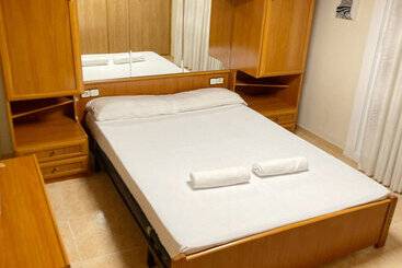 Apartamentos Mar Bella Segur De Calafell 3000