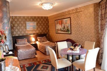 هتل Club Rose Bay
