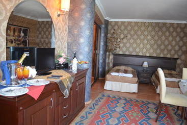 هتل Club Rose Bay