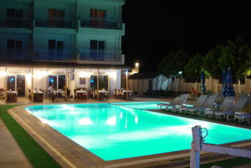 هتل Club Rose Bay