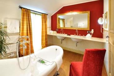 Schloss Hotel Korb