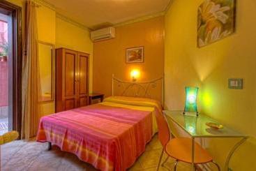 B&b Epos Acitrezza