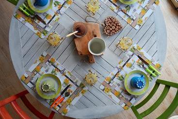 تختخواب و صبحانه Camere Il Temperino