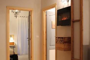 تختخواب و صبحانه Rooms Maison 3 Magnoni