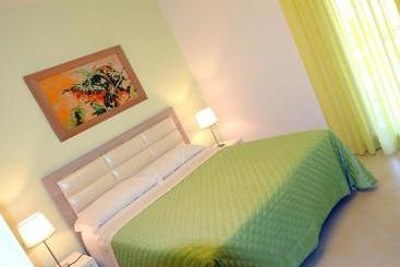 تختخواب و صبحانه Villa Patrizia Salento Art & Room