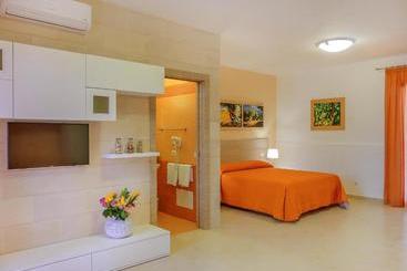 تختخواب و صبحانه Villa Patrizia Salento Art & Room