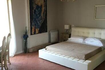 Vicolo Del Nido B&b