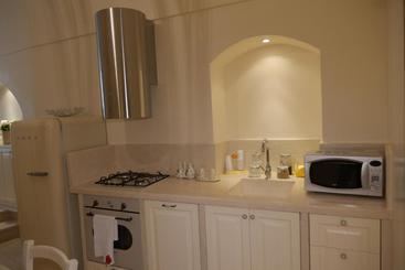 Attis B&b