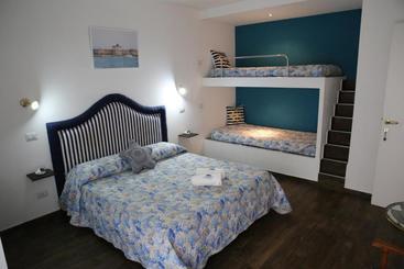 تختخواب و صبحانه House Sottocoperta